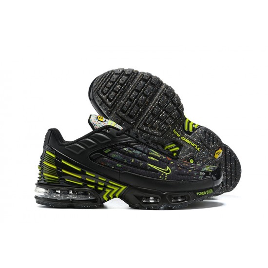 Hombre Nike Air Max Plus 3 Negro Verde DM9097-001  Zapatillas De Deporte