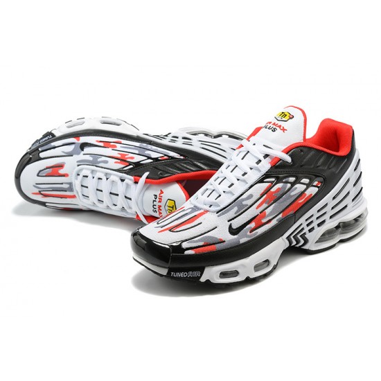 Hombre Nike Air Max Plus 3 Negro y Rojo Zapatillas De Deporte